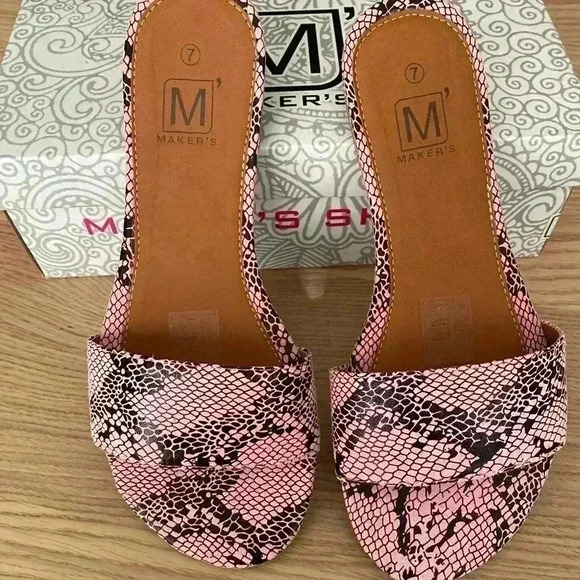 🆕Maker’s Blush Snake Sandals🆕 - Picture 3 of 7